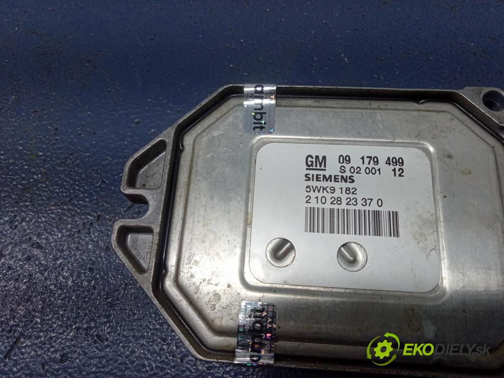 Opel Vectra-c-cc 2002 riadiaca jednotka Motor: 09179499