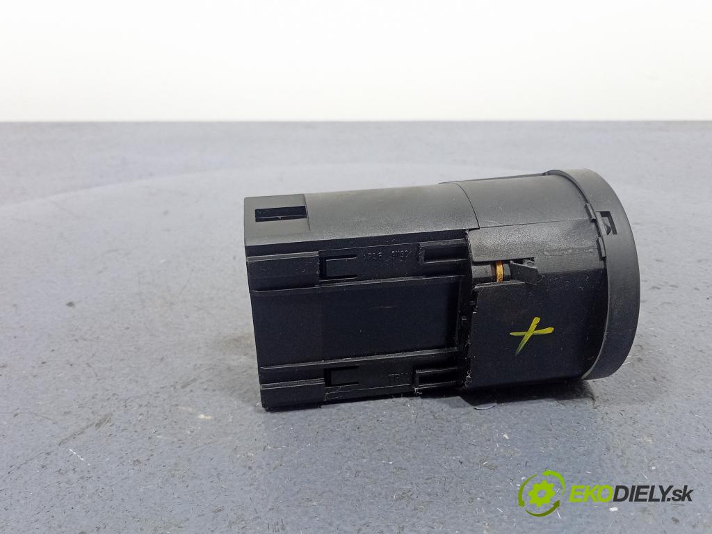 Volkswagen Bora 1.9 tdi 2001 Přepínač Světel: 1C0941531