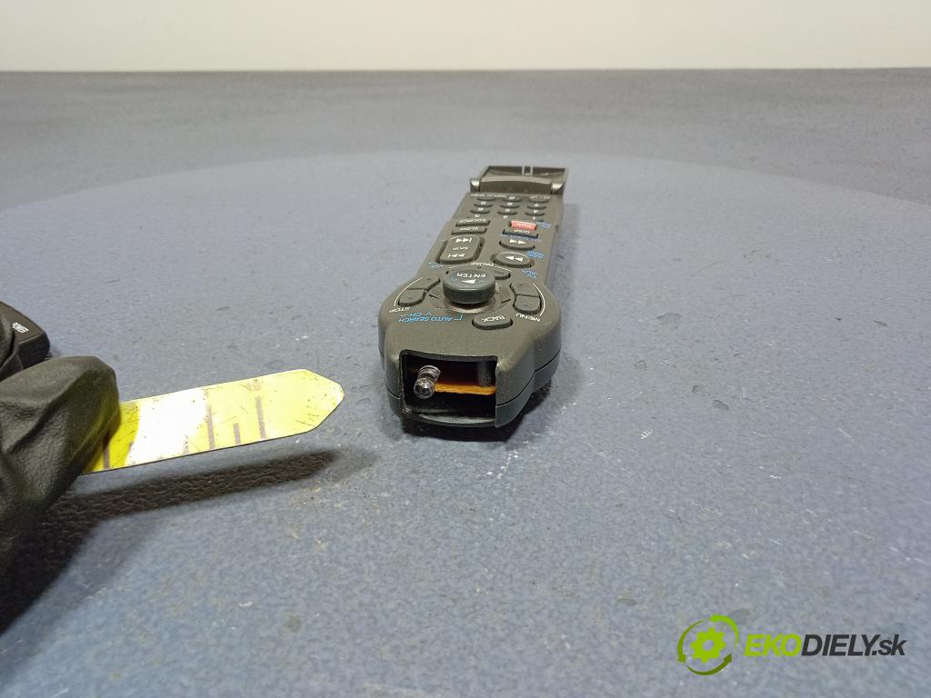 Mazda 5 2005 Zobrazit: Rádio: / GPS CC3366EV0
