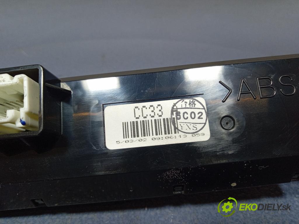 Mazda 5 2005 Zobrazit: Rádio: / GPS 01