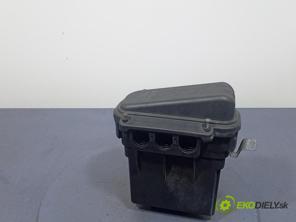 Bmw Seria 5 2010 riadiaca jednotka Motor: 7555189