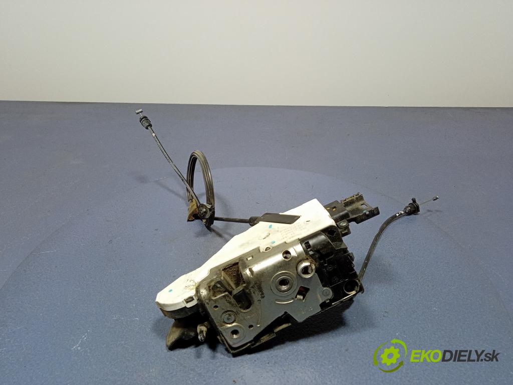 Peugeot 207 2008 zámek dveře před Levý: 01