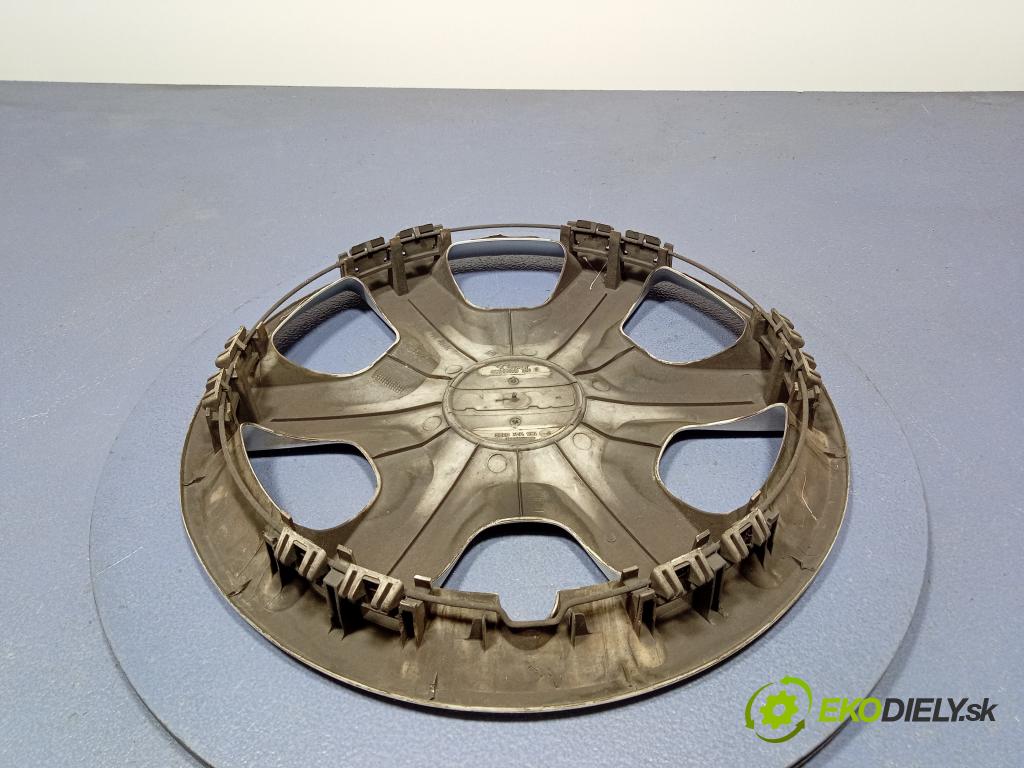 Dacia Dokker 2018 puklica kola: 8200756961