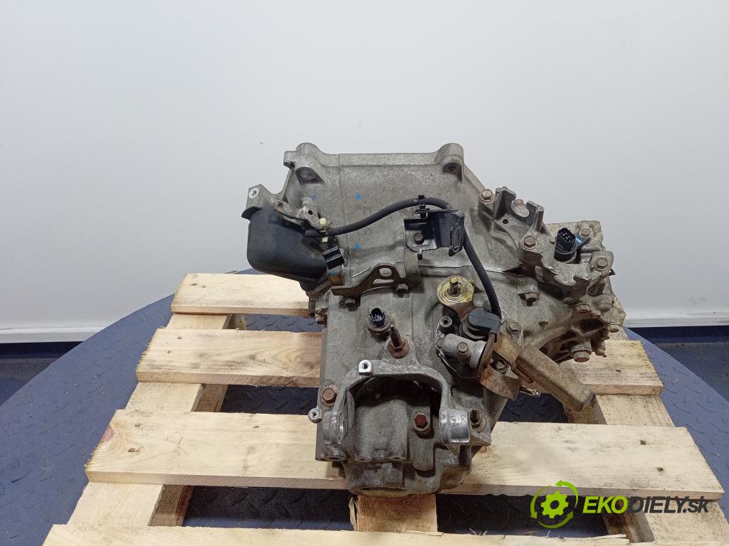 Honda Jazz 2003 prevodovka Manualna SWLM
