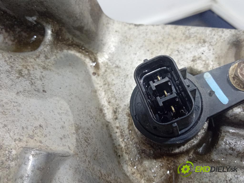 Honda Jazz 2003 prevodovka Manualna SWLM