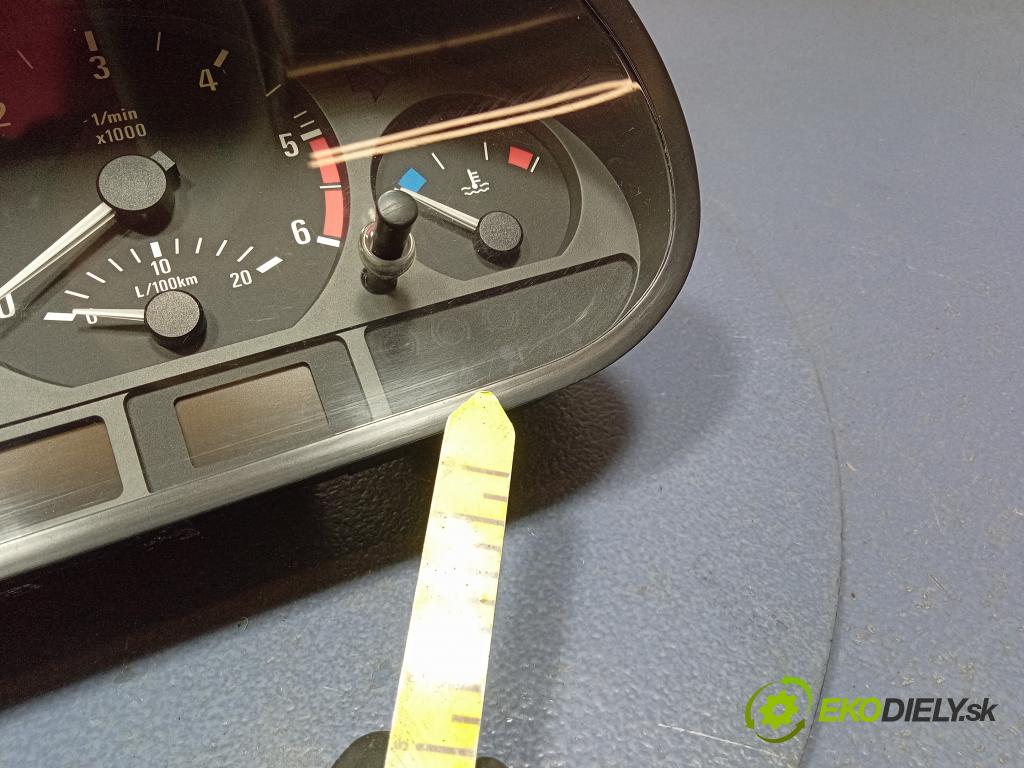 Bmw Seria 3 2003 prístrojovka/ budíky 4117709
