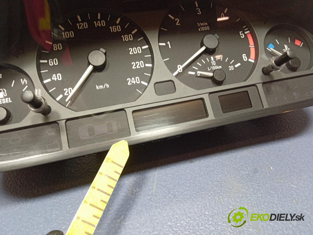 Bmw Seria 3 2003 prístrojovka/ budíky 4117709
