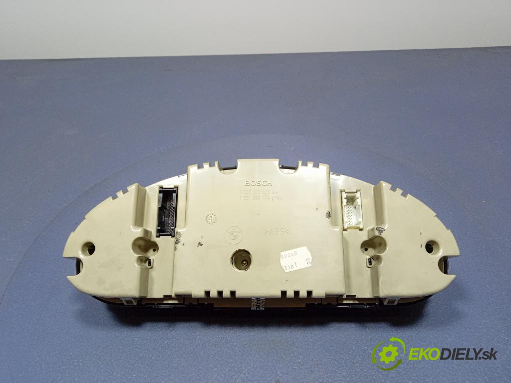 Bmw Seria 3 2003 prístrojovka/ budíky 4117709