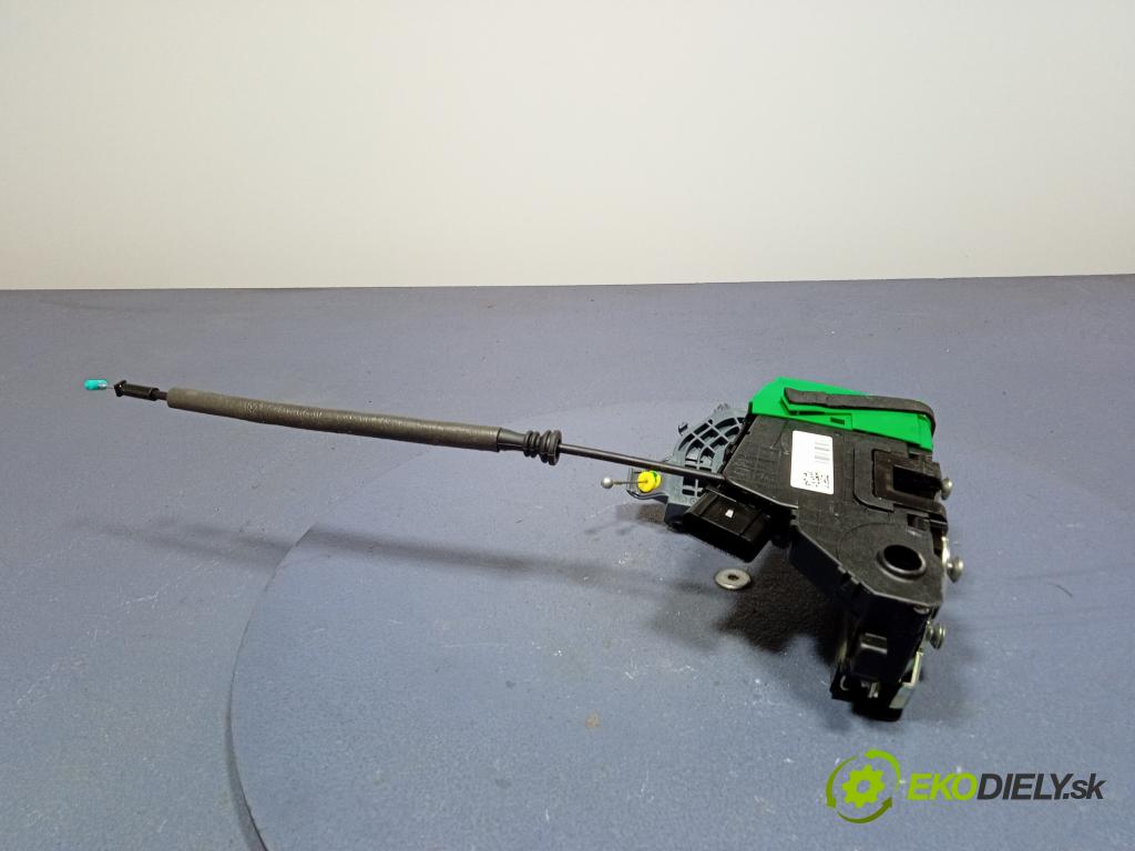 Hyundai I30 2023 zámok dvere Predné v pravo: 81320-G3050