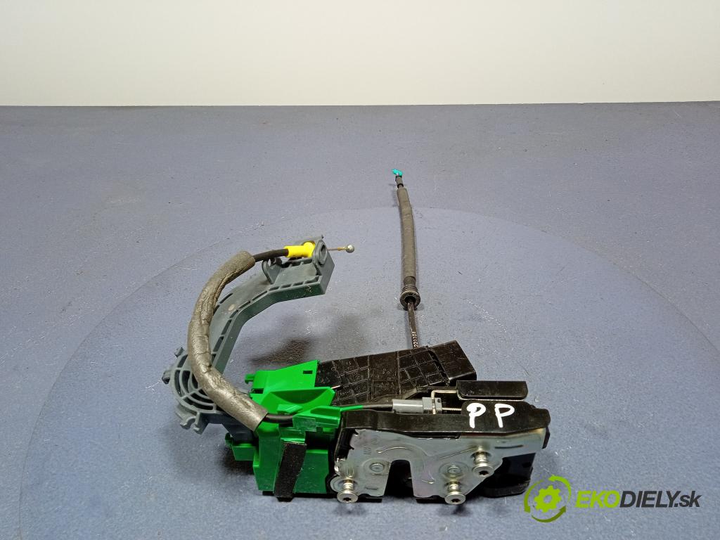 Hyundai I30 2023 zámok dvere Predné v pravo: 81320-G3050