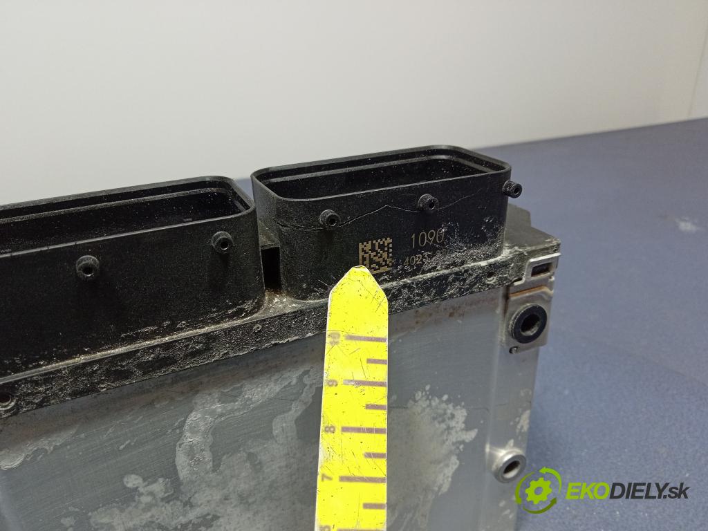 Hyundai I30 2023 riadiaca jednotka Motor: 39199-08040