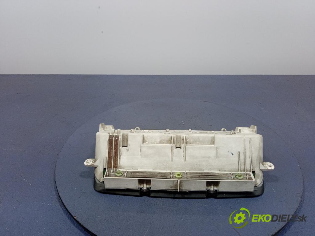 Vw Passat 1996 prístrojovka/ budíky 3A0919861G