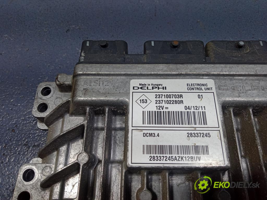 Dacia Sandero 2012 riadiaca jednotka Motor: 237100703R