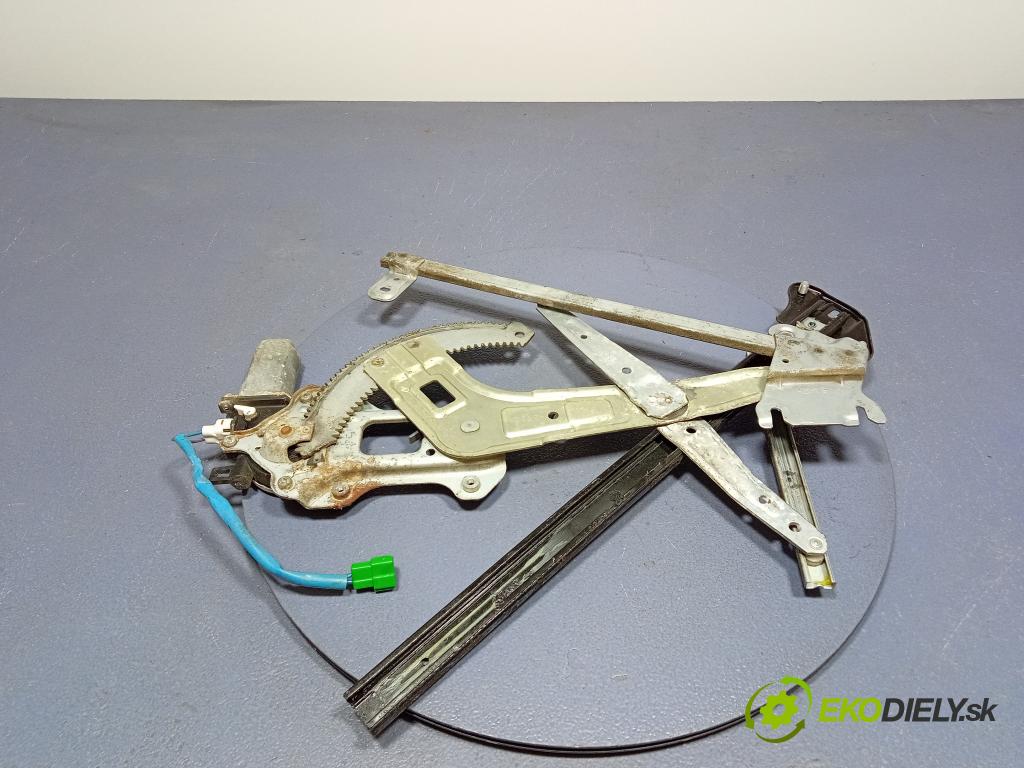 Subaru Forester 2.0 kat 2007 mechanismus stahování Sklenka: před v pravo: 01