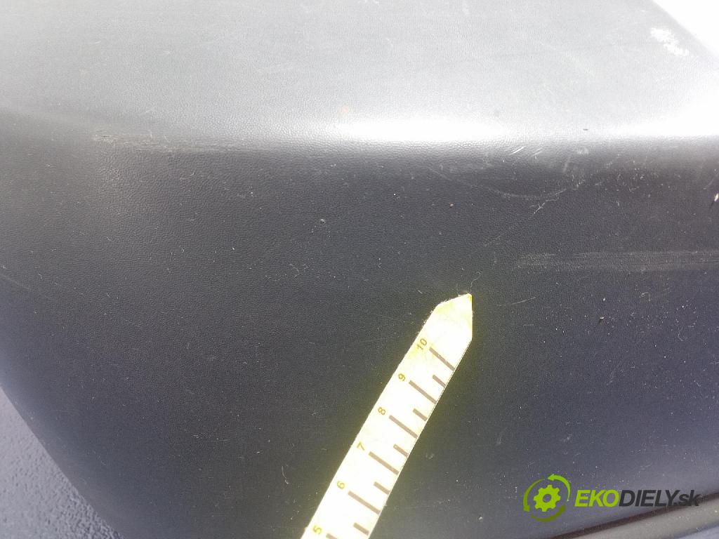 Subaru Forester 2007 nárazník Zad: 01