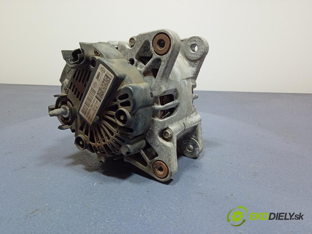 Dacia Sandero 2012 Alternator 231003831R