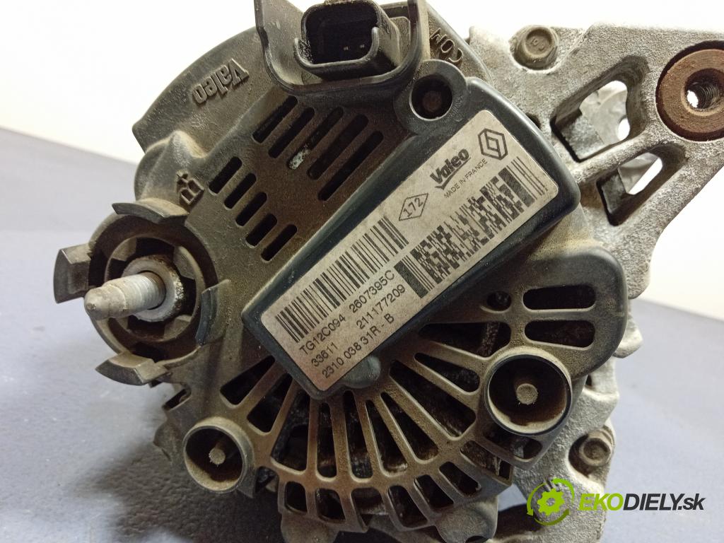 Dacia Sandero 2012 Alternator 231003831R