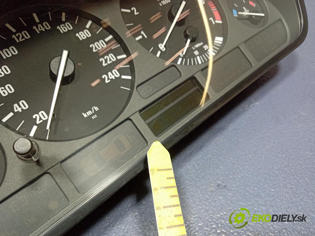 Bmw 520i 1999 prístrojovka/ budíky 8381195