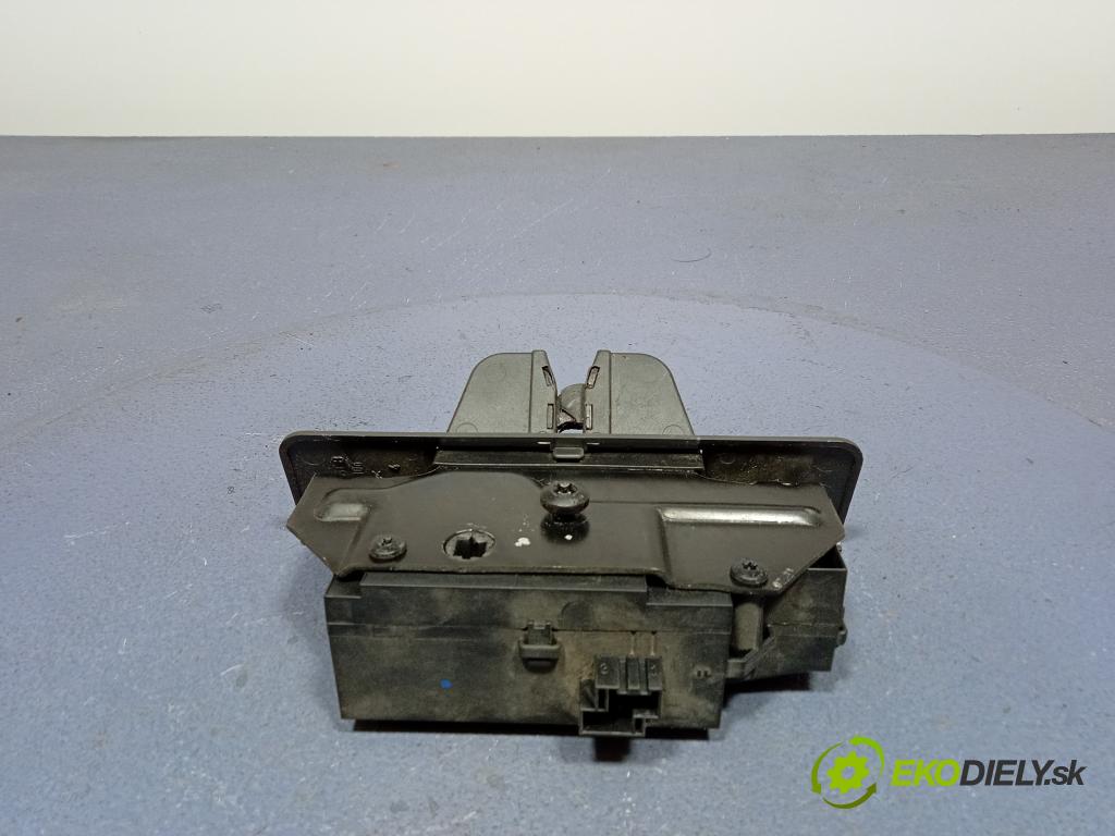 Opel Vectra-c 2008 zámek Klapky: kufr 495072894