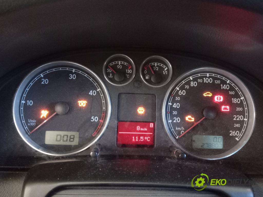 Vw Passat 2004 Přístrojová deska 3B0920829A