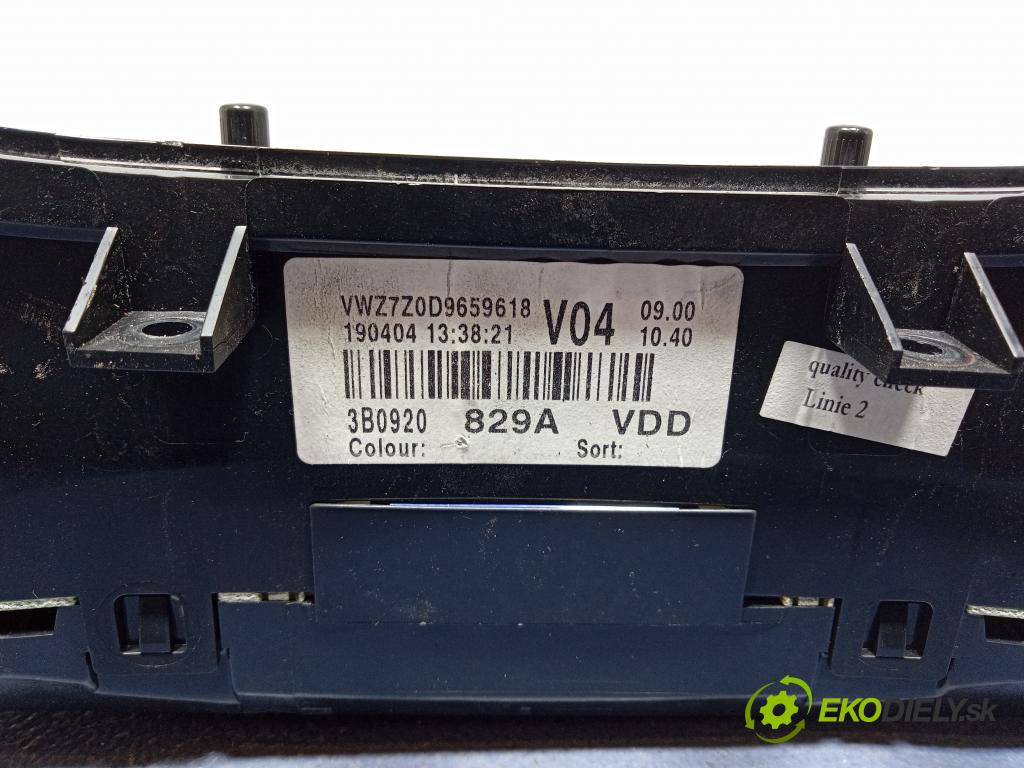 Vw Passat 2004 Přístrojová deska 3B0920829A