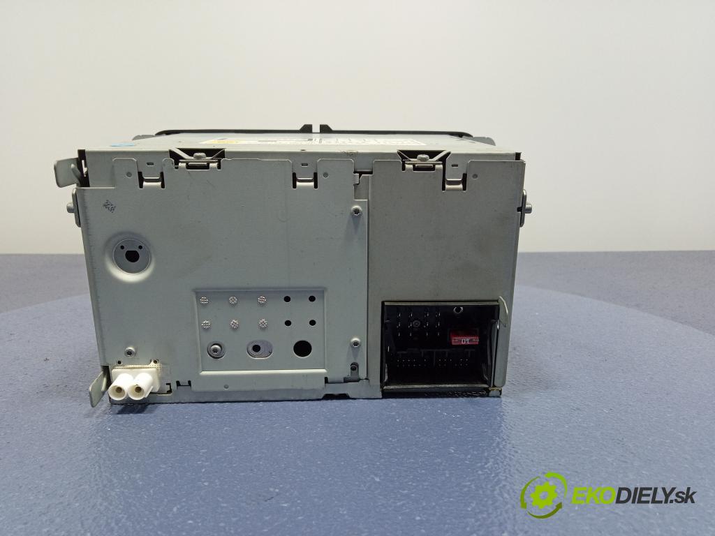 Volkswagen Golf 2009 Radio I Navigácia: 1K0035186AA