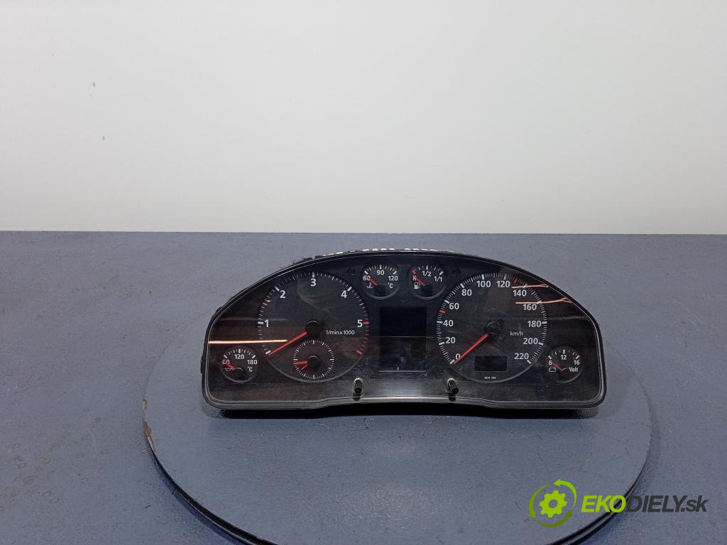 Audi A4 1997 prístrojovka/ budíky 8D0919034E