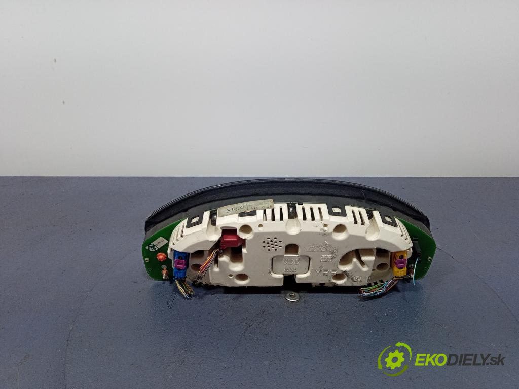 Audi A4 1997 prístrojovka/ budíky 8D0919034E