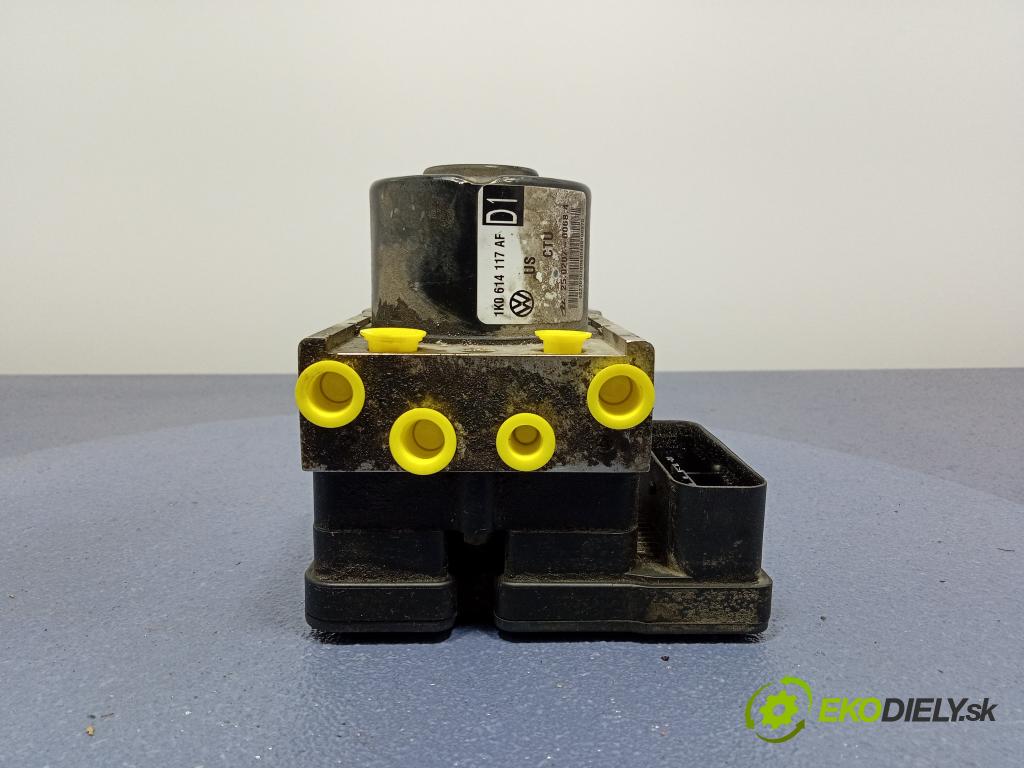 Volkswagen Golf 2009 čerpadlo ABS x 1K0614117AF