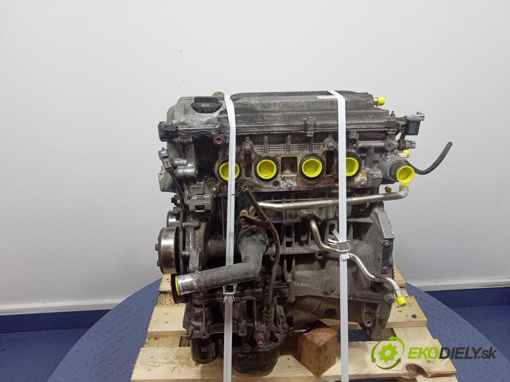 Toyota Rav-4 2004 motor Benzín: 2AZ-FE