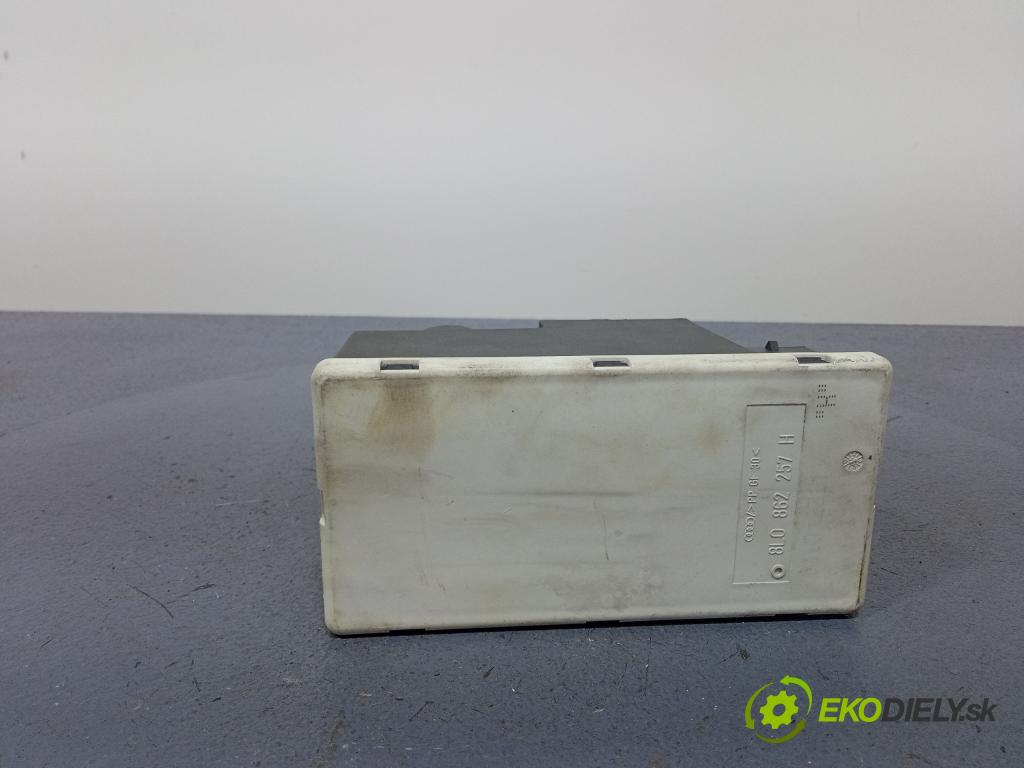Audi A3 1999 pompa Centrálny: Zámok: 8L0862257H