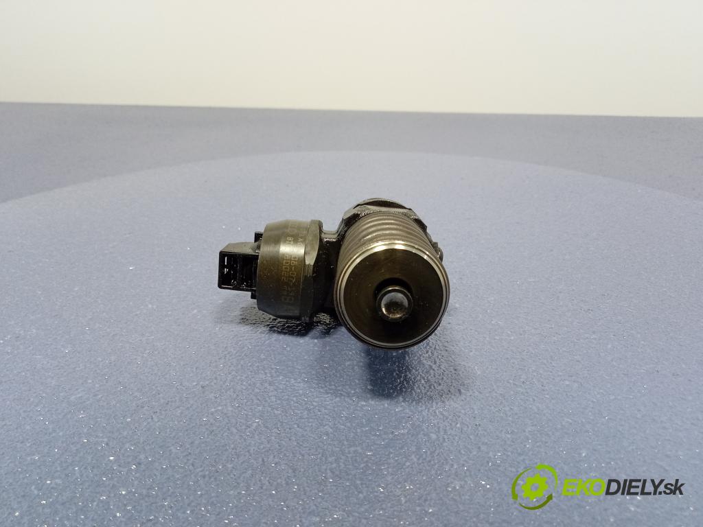 Volkswagen Golf 2009 vstrek 038130073AG