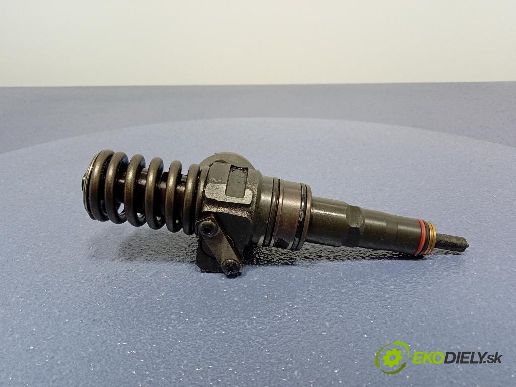 Volkswagen Golf 2009 vstrek 038130073AG