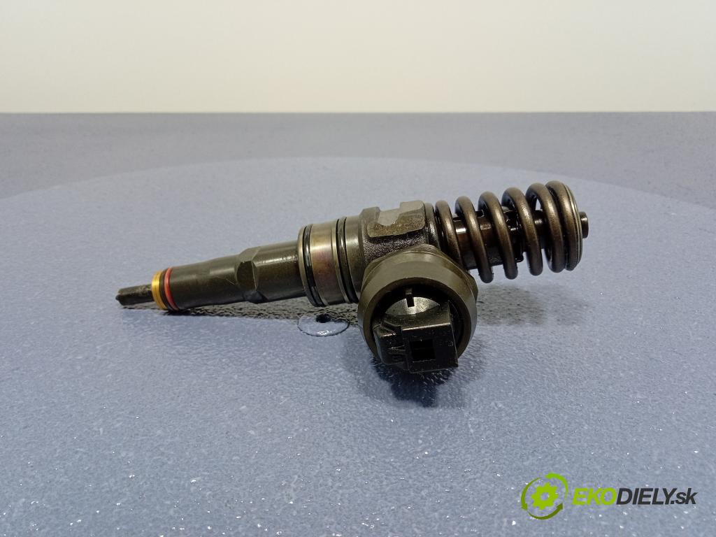 Volkswagen Golf 2009 vstrek 038130073AG
