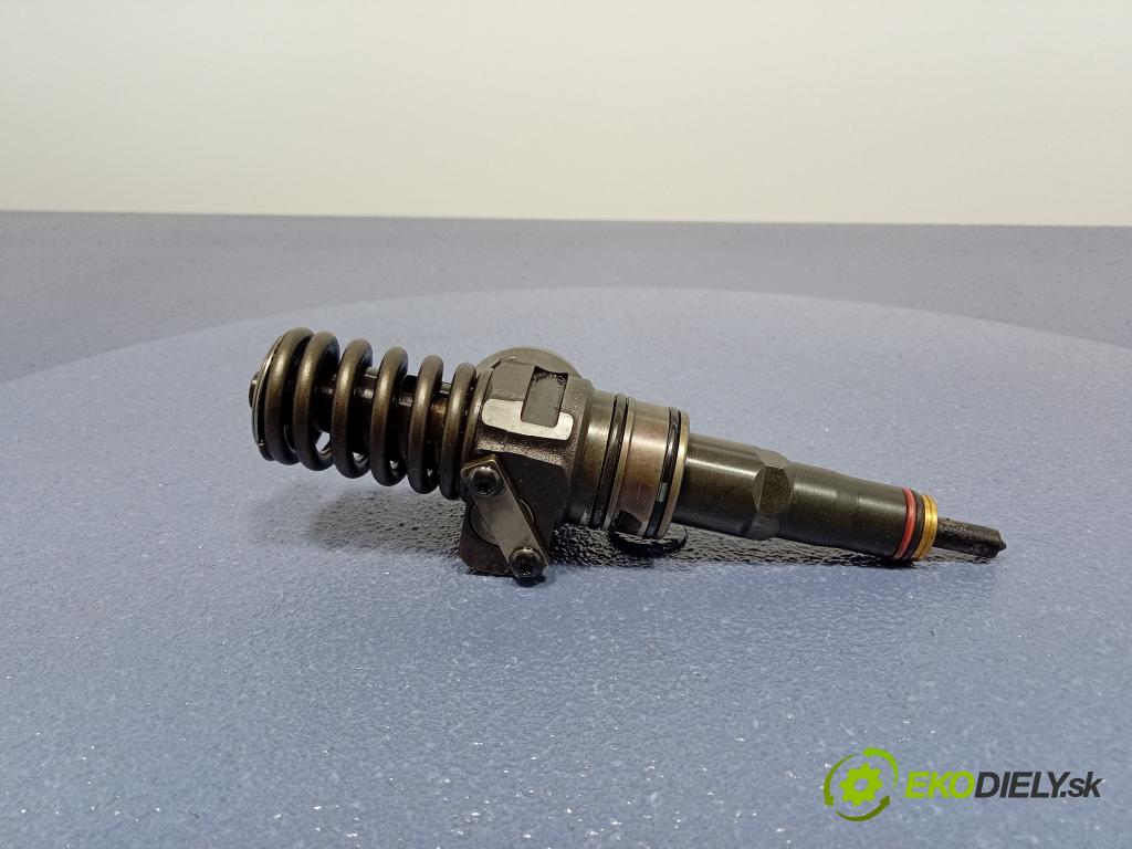 Volkswagen Golf 2009 vstrek 038130073AG