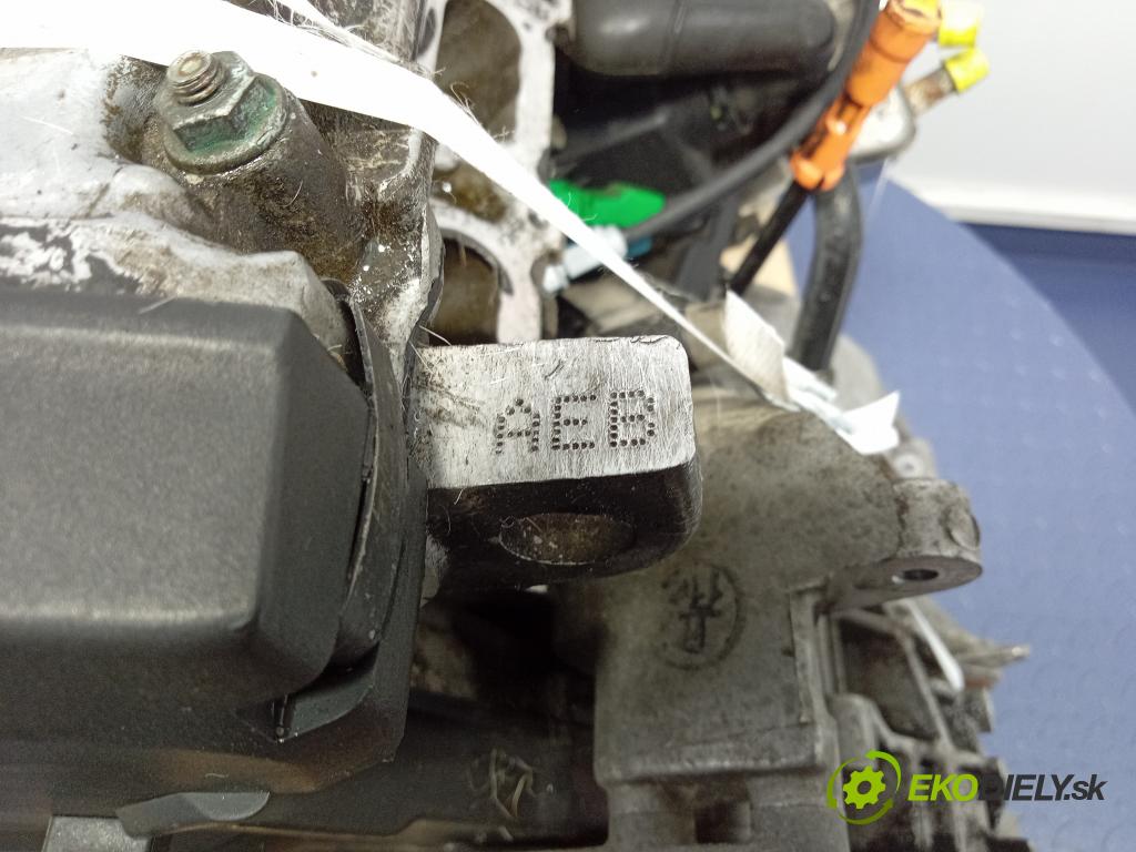 Volkswagen Passat 1998 motor Benzín: AEB