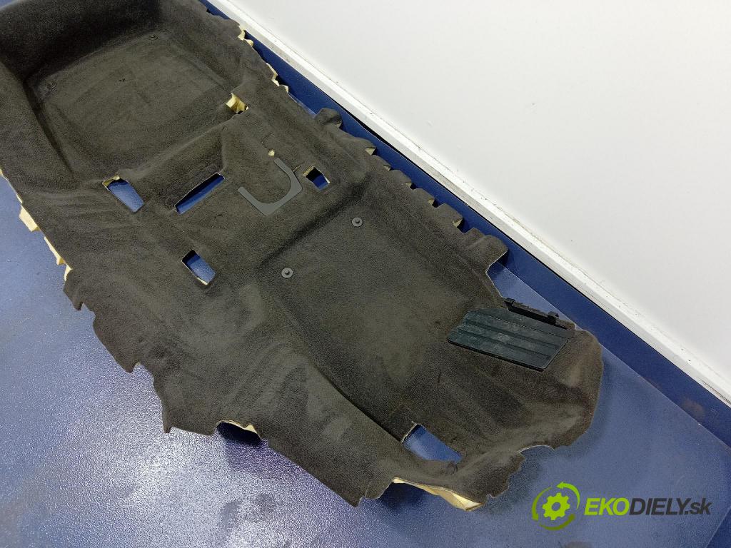 Porsche Panamera 2017 koberec do auta 971863101AM