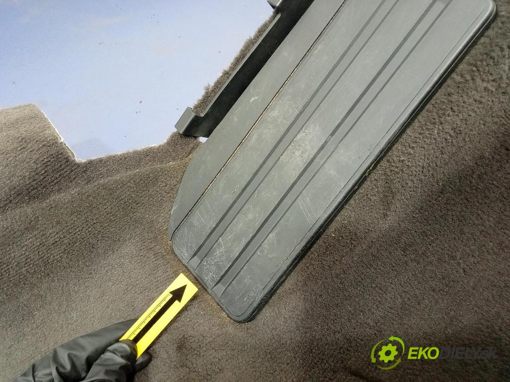 Porsche Panamera 2017 koberec do auta 971863101AM