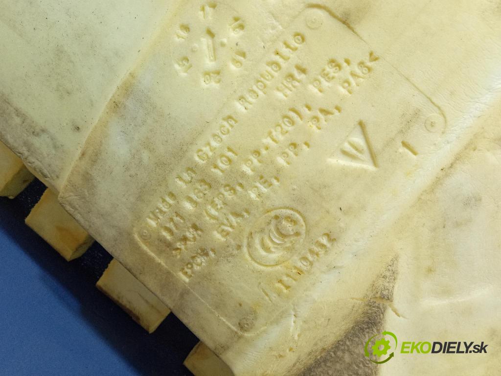 Porsche Panamera 2017 koberec do auta 971863101AM