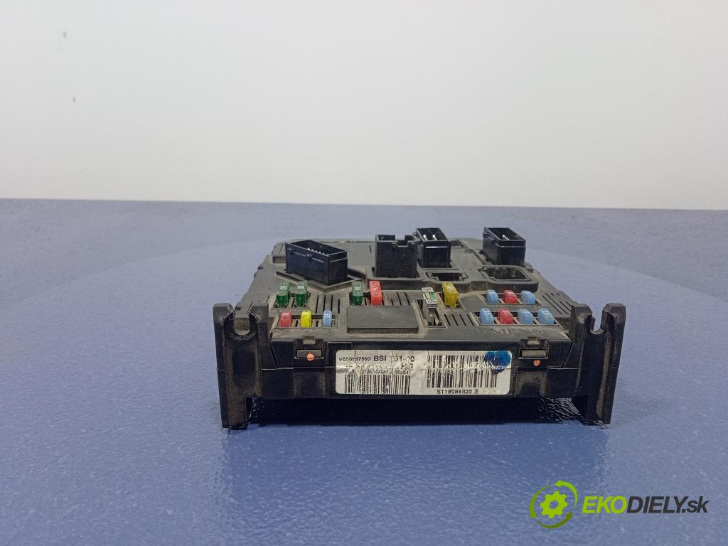 Citroen Berlingo 2005 skříňka Pojistky 9653657580