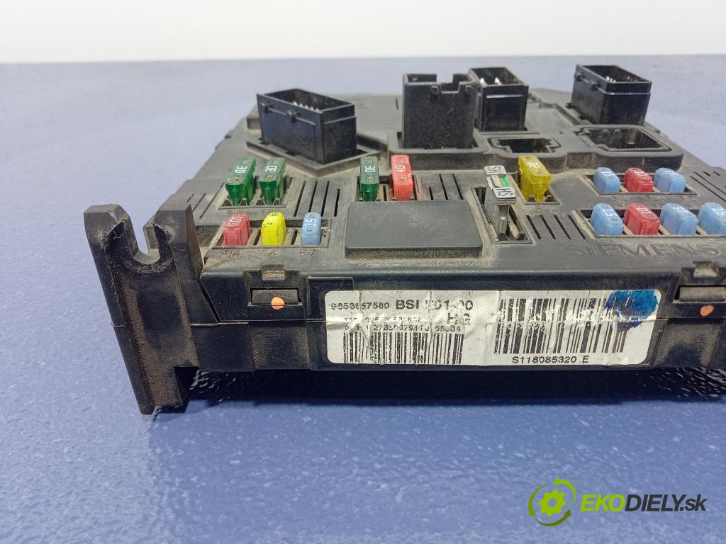 Citroen Berlingo 2005 skříňka Pojistky 9653657580