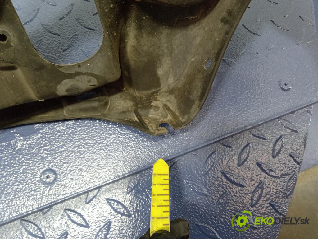 Volkswagen Passat 1998 výztuha Čelní / stěna Přední 3B0805594