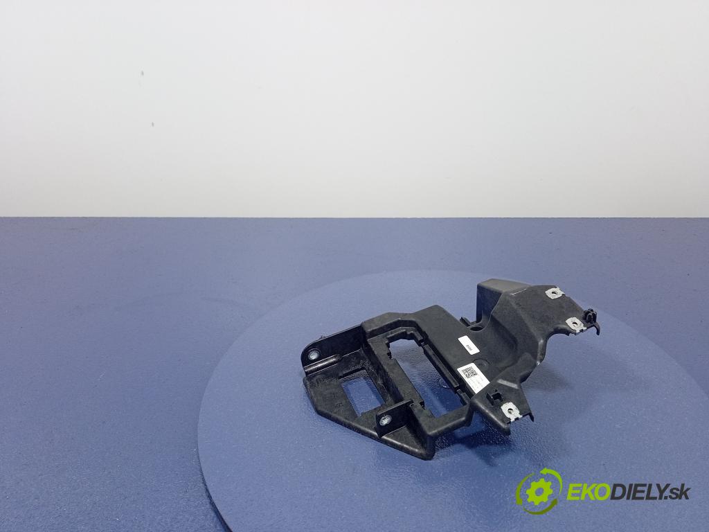 Porsche Panamera 2017 kokpit,pristrojová doska 971857779