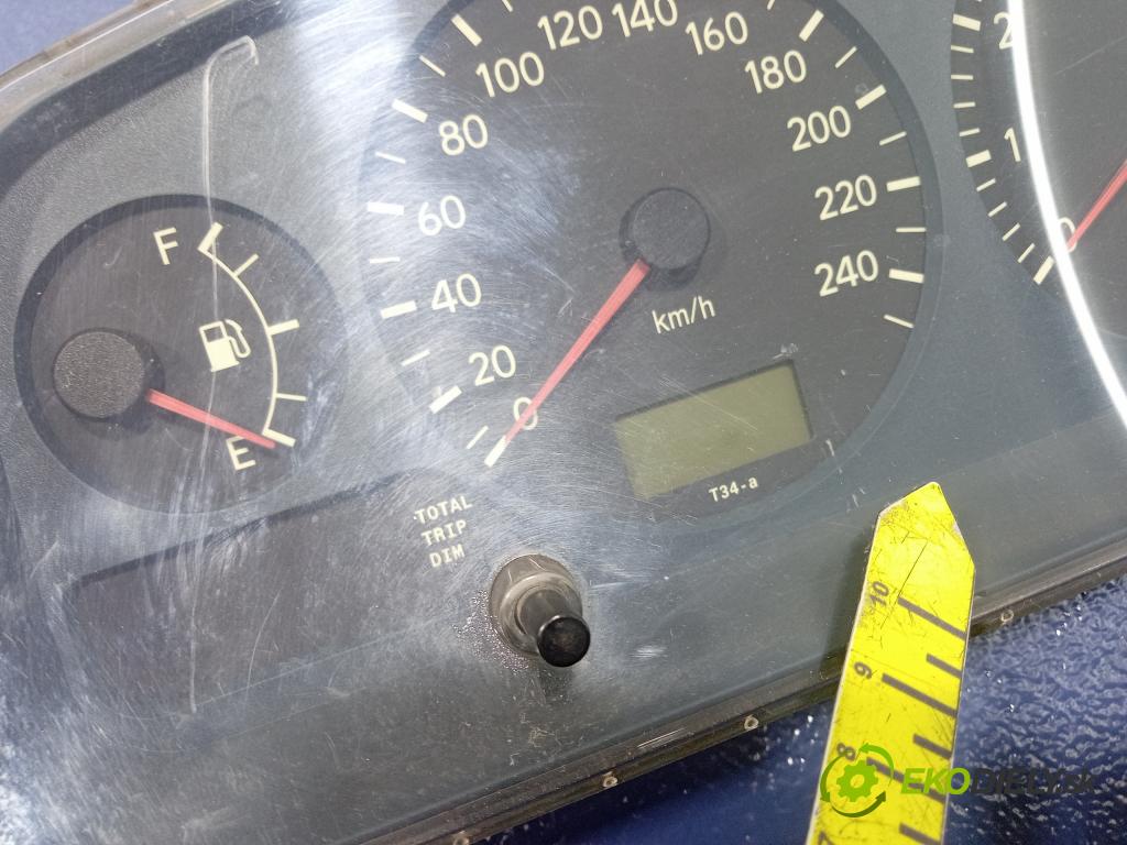 Toyota Avensis 1997 prístrojovka/ budíky 83800-05350
