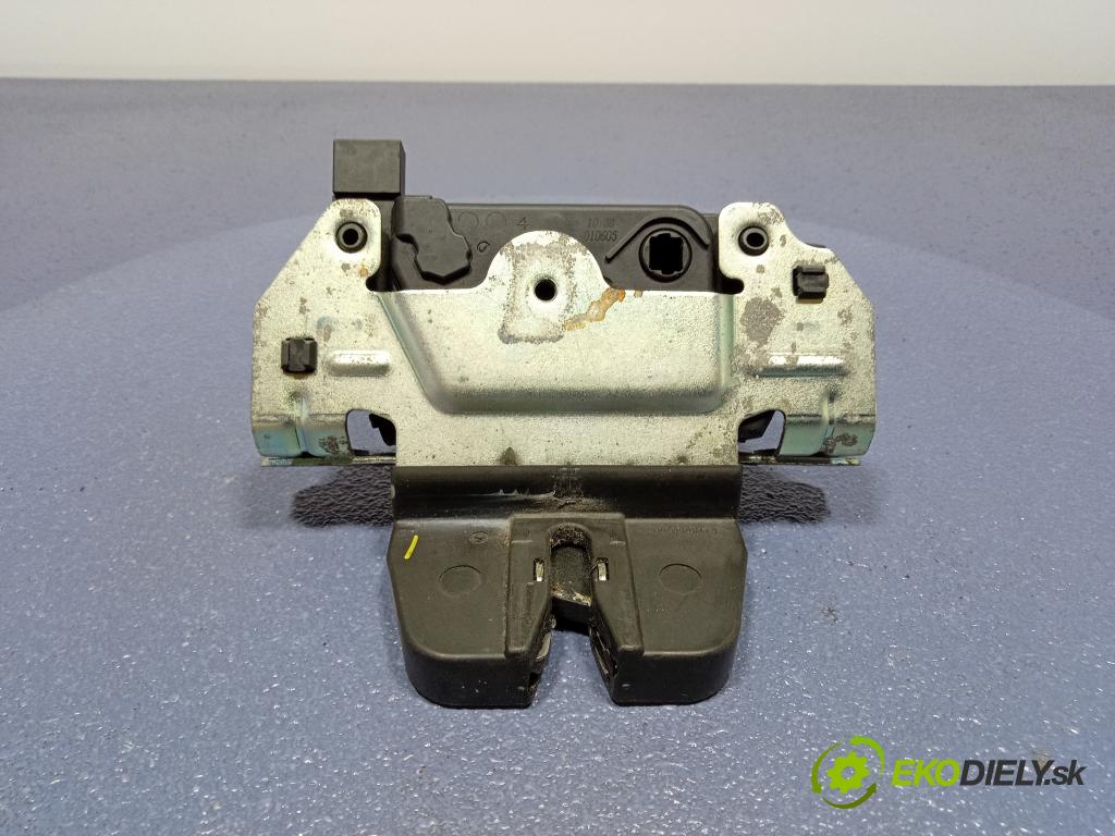 Opel Astra 2005 zámek Klapky: kufr 13117285