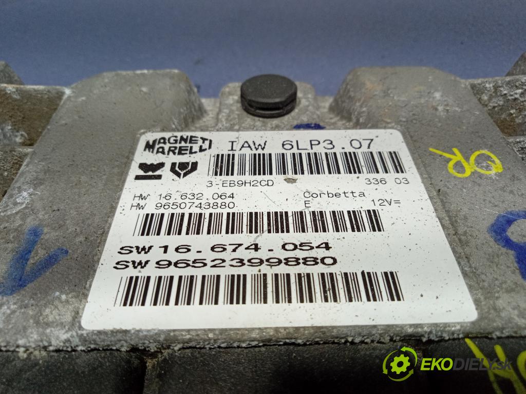 Peugeot 807 2004 riadiaca jednotka Motor: 9652399880
