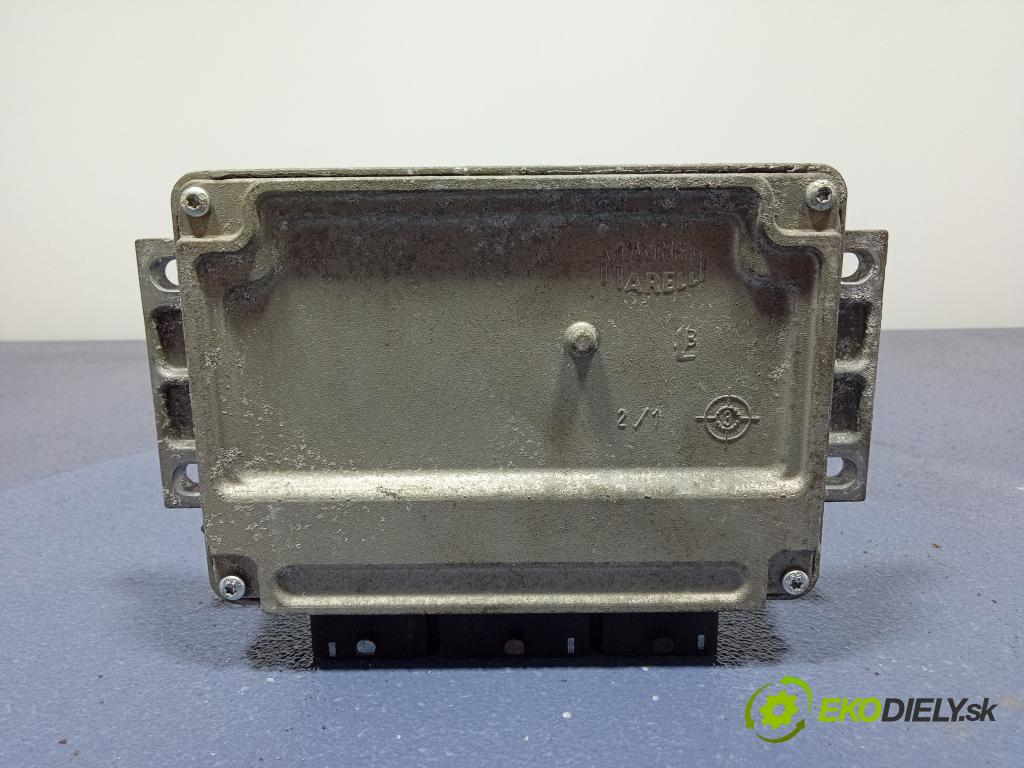 Peugeot 807 2004 riadiaca jednotka Motor: 9652399880