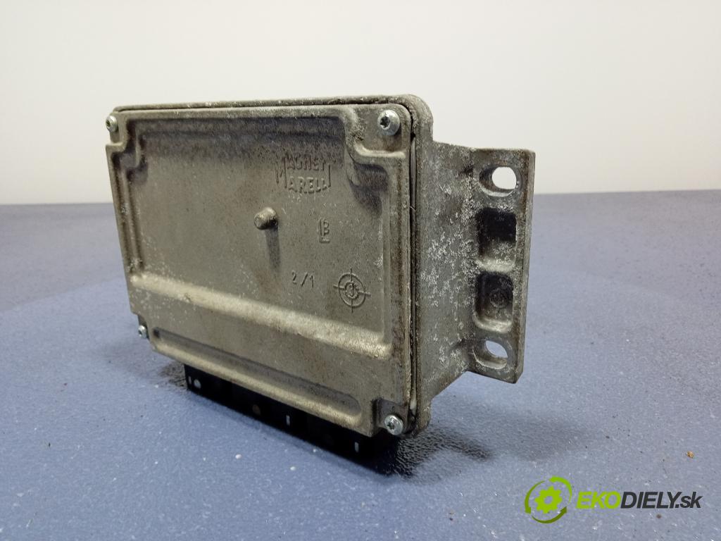 Peugeot 807 2004 riadiaca jednotka Motor: 9652399880