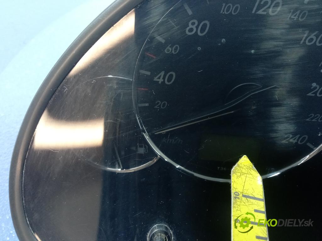 Toyota Avensis 2.0 sol 2004 prístrojovka/ budíky 83800-05570