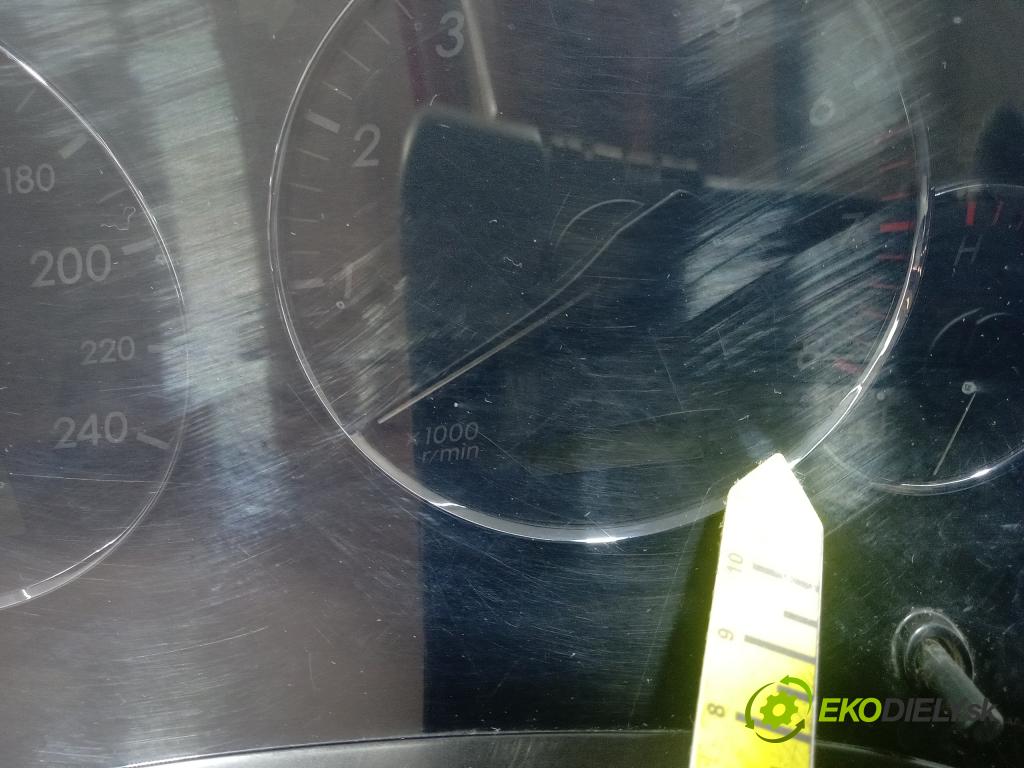 Toyota Avensis 2.0 sol 2004 prístrojovka/ budíky 83800-05570
